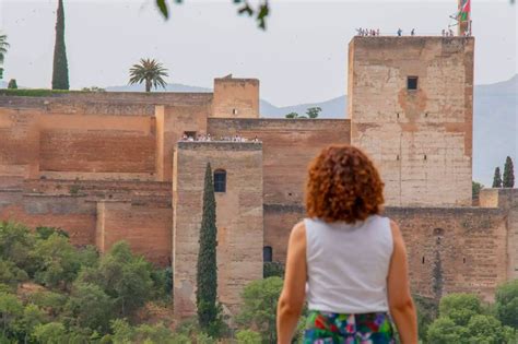  ¡La leyenda de Juan el Ciego y su viaje mágico por la Alhambra!